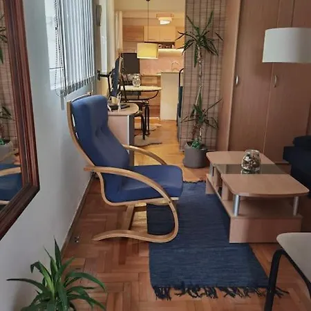 Apartment Cosy In Zemun,